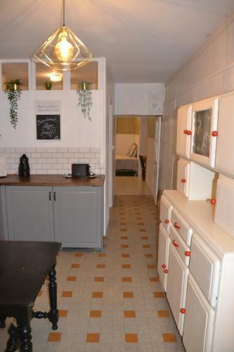 St Jean Du Gard : Spacious Apartment With Use Of Pool