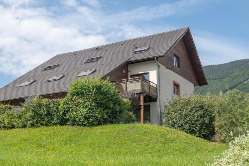 Apartment For 4 People 12 Minutes From Annecy