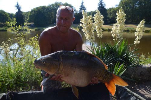 L?etang Carp Fishing Lake And Gite