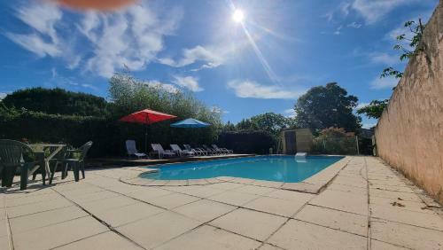 4 Bedroom Holiday Home With Private Pool And Garden