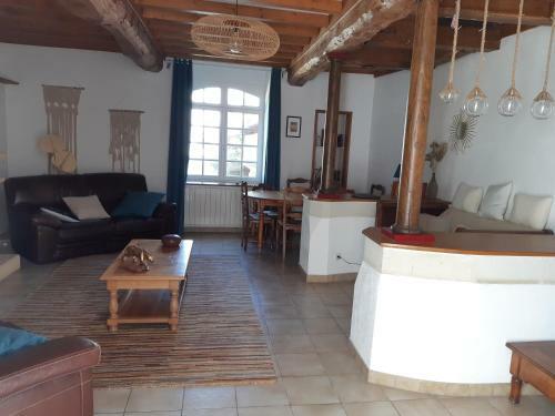 Hostal Grand G�te Dans Son �crin De Nature