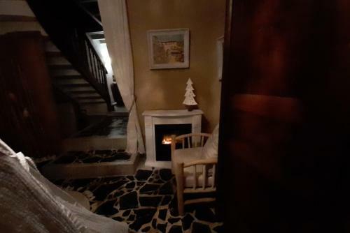 Maison Atypique Dans Cit� M�di�vale