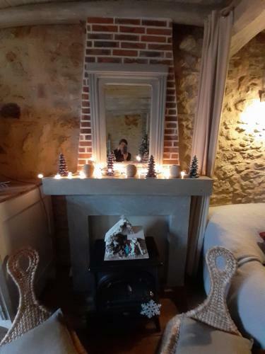 Maison Atypique Dans Cit� M�di�vale