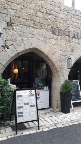 Maison Atypique Dans Cit� M�di�vale