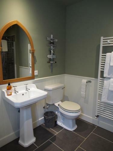 La Villa A Chateau Franc-daut Sleeps 6