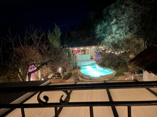 G�te C�venol Avec Spa Et Piscine Privatifs