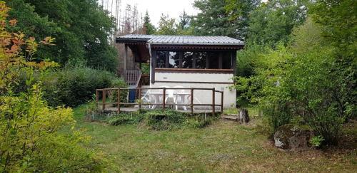 Le Chalet Du Lac De Chaume�on Au Coeur Du Morvan