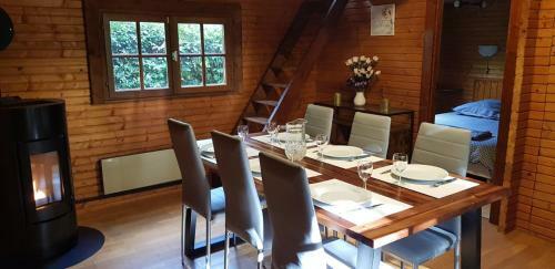 Le Chalet Du Lac De Chaume�on Au Coeur Du Morvan