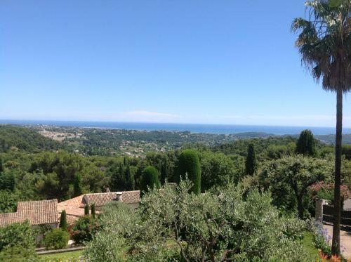 Luxurious Sea View Villa In Saint Paul De Vence