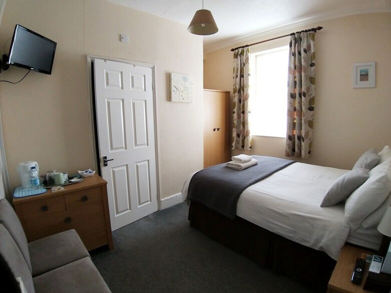 Hostal The Beach House