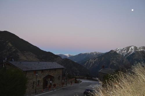 Hotel Parador De Canolich