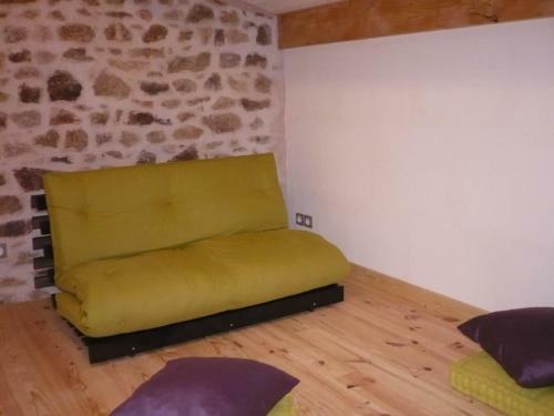 G�te Saint-romain-d'urf�, 3 Pi�ces, 4 Personnes - Fr-1-496-189