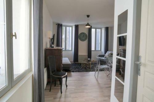 Apartamento Studio De Caract�re Au C?ur De Saint-r�my