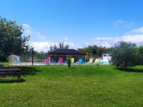 Bed & Breakfast Les G�tes Du Vigneron Et Cd'h