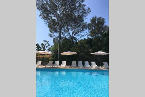 Apartamento 2 Pi�ces, Beau Balcon,dans R�sidence Avec Piscine