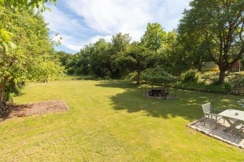 Les Quatre Filles - Entire 1 Bed Apartment