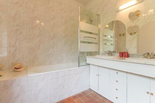 Hostal Le Moulin De La C�te Chambre D'h�tes