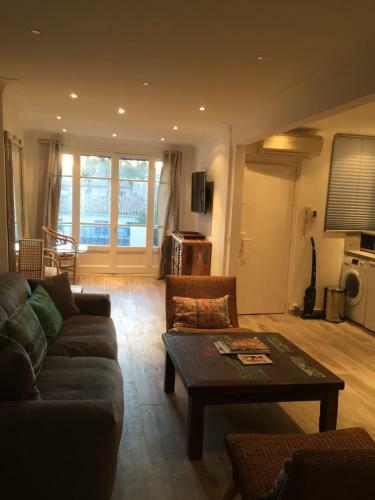 Apartamento Appartement Ensoleill� 80m Du Port