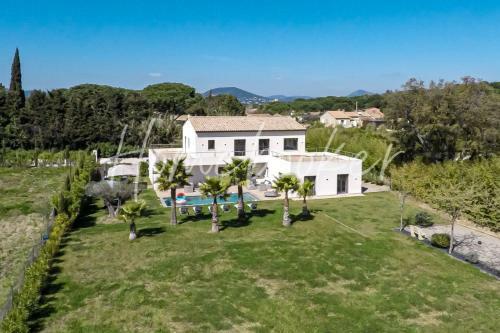 Villa Era Homebooker