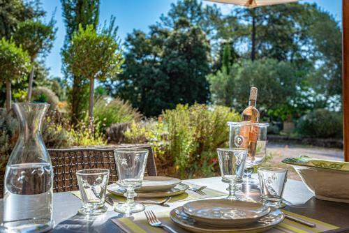 Gites Des Nymph�as Provence
