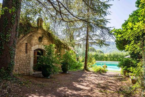 Gites Des Nymph�as Provence