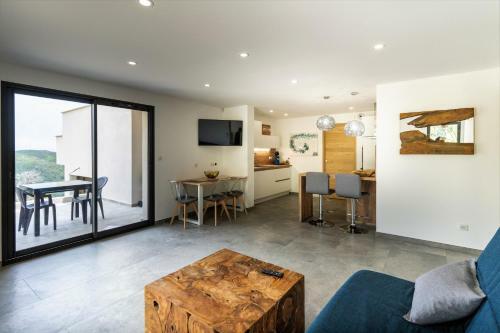 Logement de Grand Standing Entre Mer Et Montagne