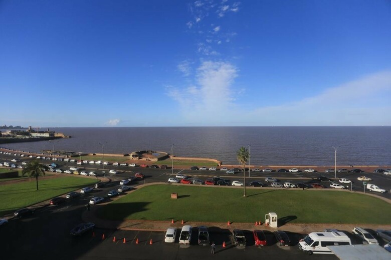 Hotel NH Montevideo Columbia