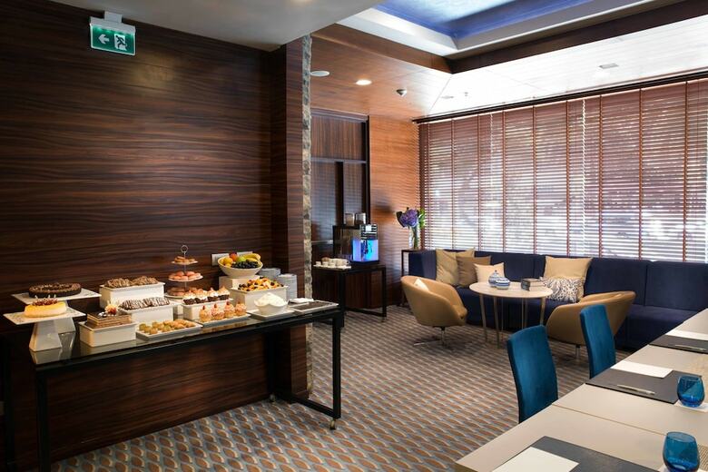 Renaissance Izmir Hotel
