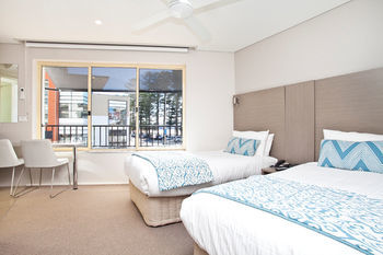 Manly Paradise Motel & Apartments