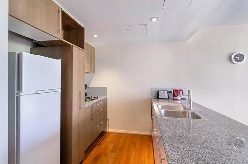Wyndel Apartments North Sydney - Harbour Watch