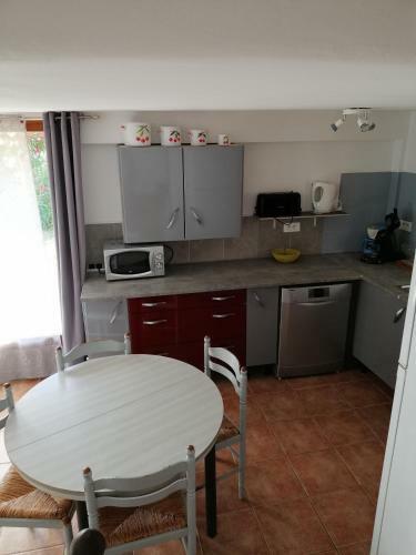 Sarrola-carcopino G�te En Pierre