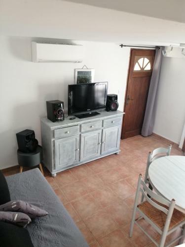 Sarrola-carcopino G�te En Pierre