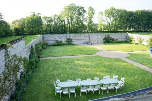 Le Manoir De Briquedalles