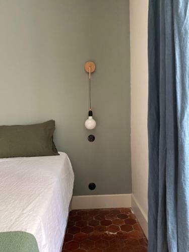 Hostal Maison L�onard Du Ventoux