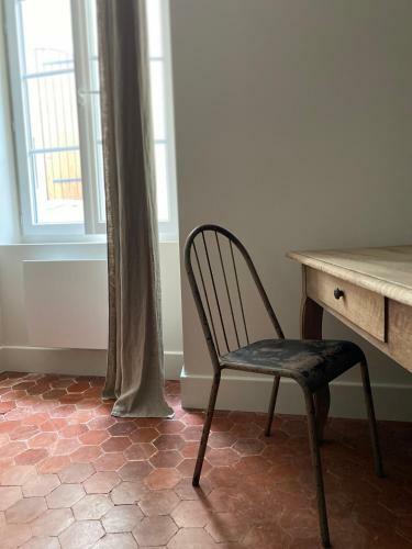 Hostal Maison L�onard Du Ventoux