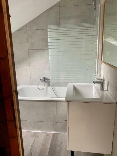 Apartamento Authentic Loft - 10 Min To The City Center