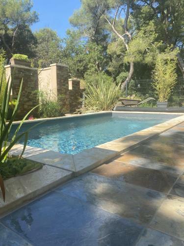 Les G�tes De La Fontaine De Jonquier