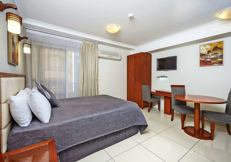 Aparthotel Comfort Inn & Suites Burwood