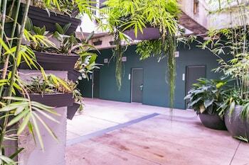 Hotel The Urban Newtown