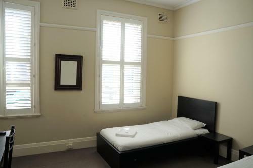 Palace Hotel Mortlake Sydney