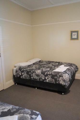 Palace Hotel Mortlake Sydney