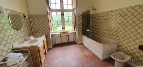 Hotel Ch�teau De La Cour Senlisse