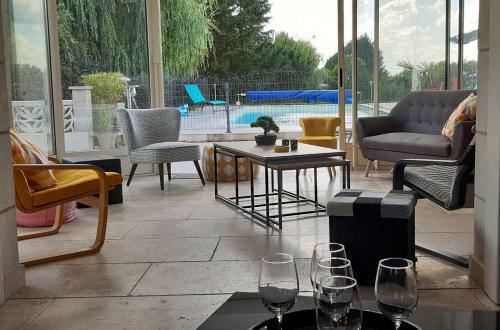 Cap-les Engreffieres - Piscine - Terrasse De R�ve