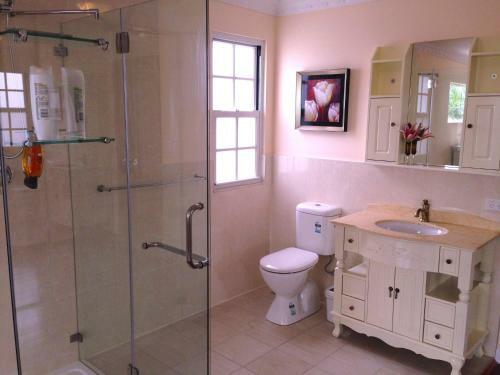 4 Ensuite Chelsea Villa Cbd-airport