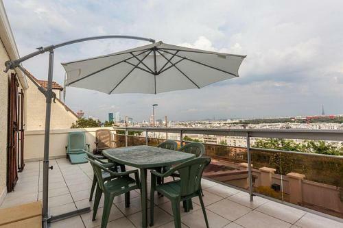 Remarkable 3-bed House In Suresnes Facing Paris