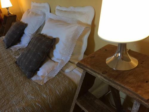 Bed & Breakfast Les Aigui�res En Provence