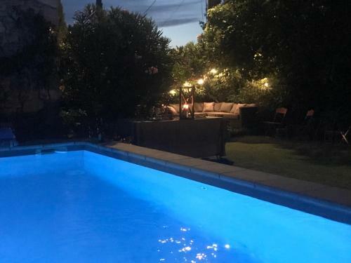Bed & Breakfast Les Aigui�res En Provence