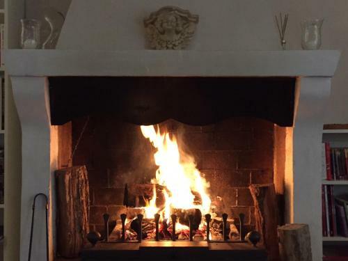 Bed & Breakfast Les Aigui�res En Provence