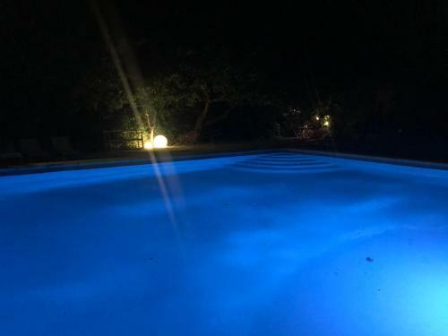 Bed & Breakfast Les Aigui�res En Provence