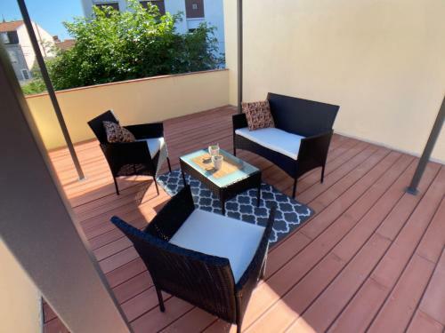 Apartamento Studio Climatis� Et Grande Terrasse Tarbes Centre